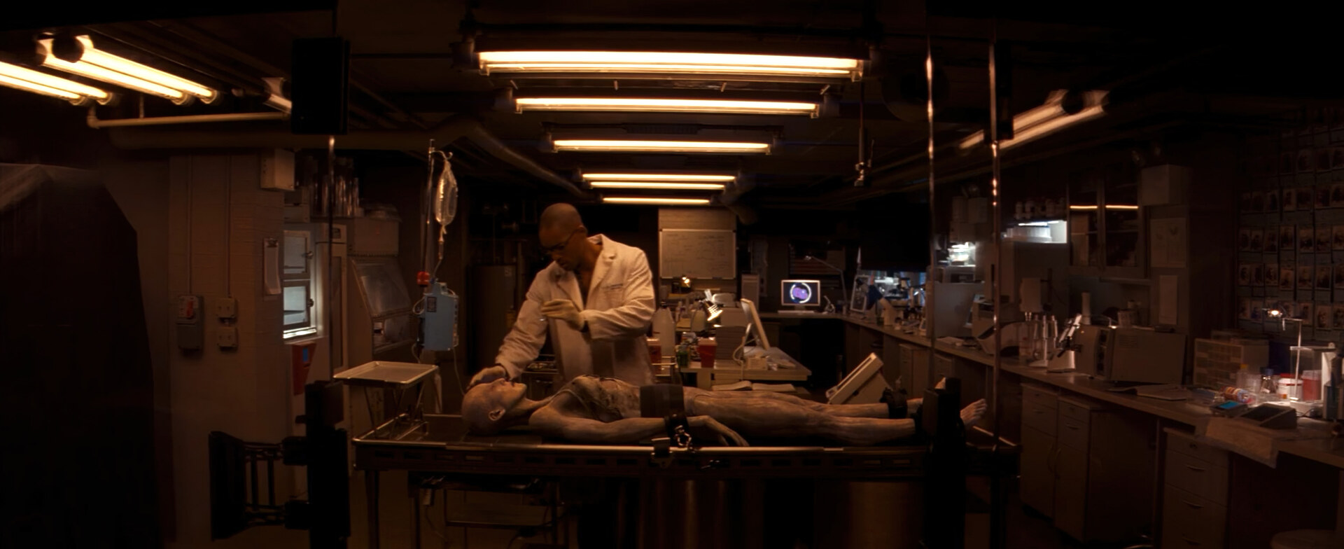 I Am Legend (2007), Lighting & Compositing by Enrique Muñoz